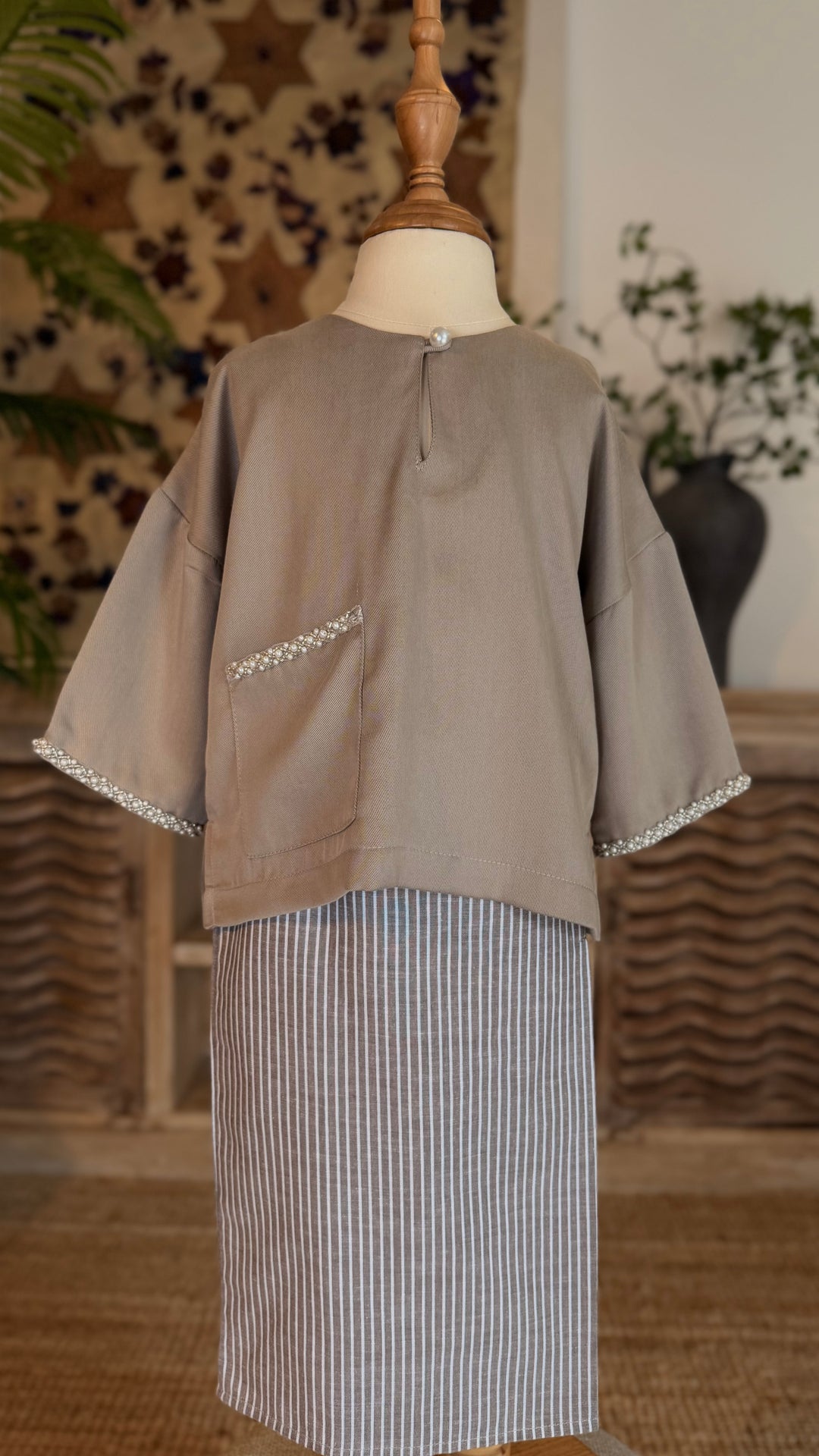 KESUMA Kurung Kedah Set in Dune Biege