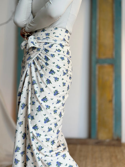 KIRANA Pareo in Blue Bouquet