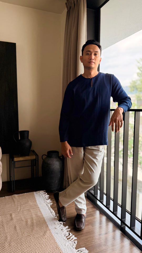 TUALANG Teluk Belanga Kurta in Midnight Blue