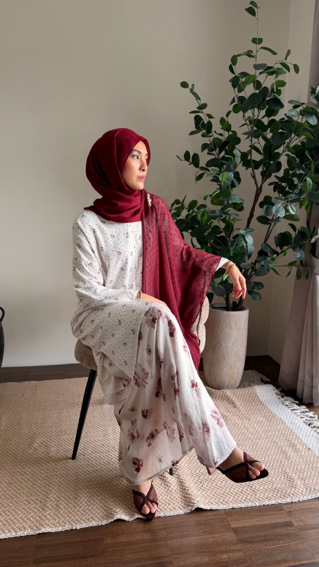 ANGGUN Long Kebarung Set in Merlot Ditsy