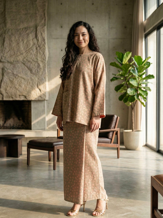 MULUS Kurung Kedah Set in Peach Floral