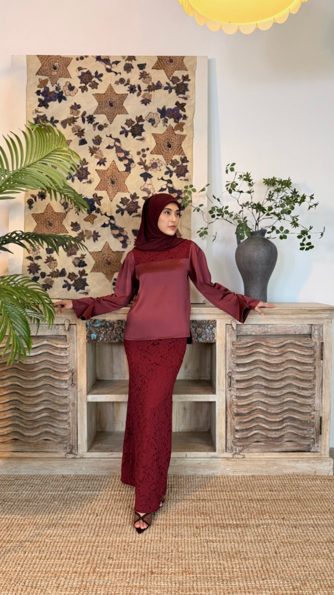 YASMIN Modern Kurung Set in Rosewood