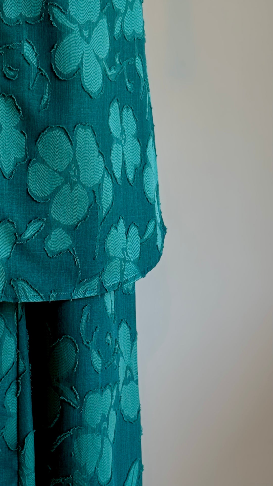 EMBUN Long Kurung Set in Emerald