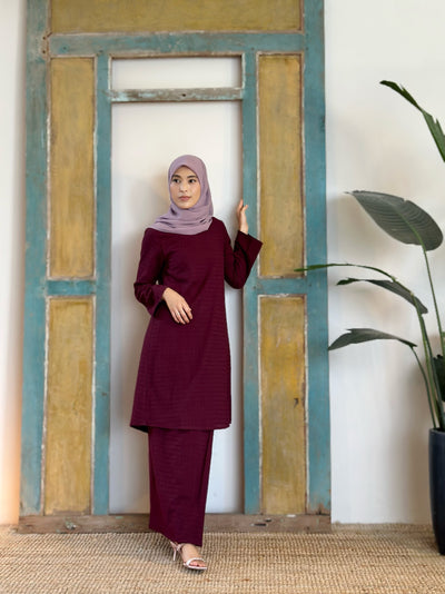CEMPAKA Kurung Pahang Set in Tyrian