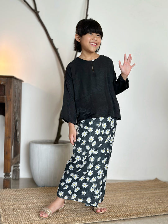 KESUMA Kurung Kedah Set in Ebony
