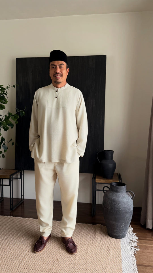 ZAHIR Kurta in Sandy White