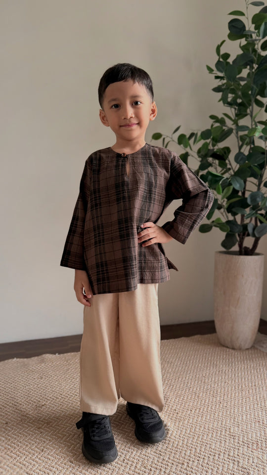 PEKAN Teluk Belanga Kurta in Espresso Plaid