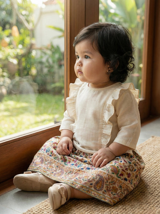 RIANG Frill Blouse & Skirt Set in Vanilla Blossom