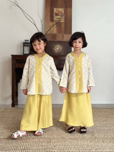 CAHAYA Modern Mini Kurung Set in Daffodil
