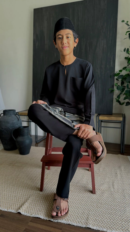 JEBAT Baju Melayu Teluk Belanga in Charcoal