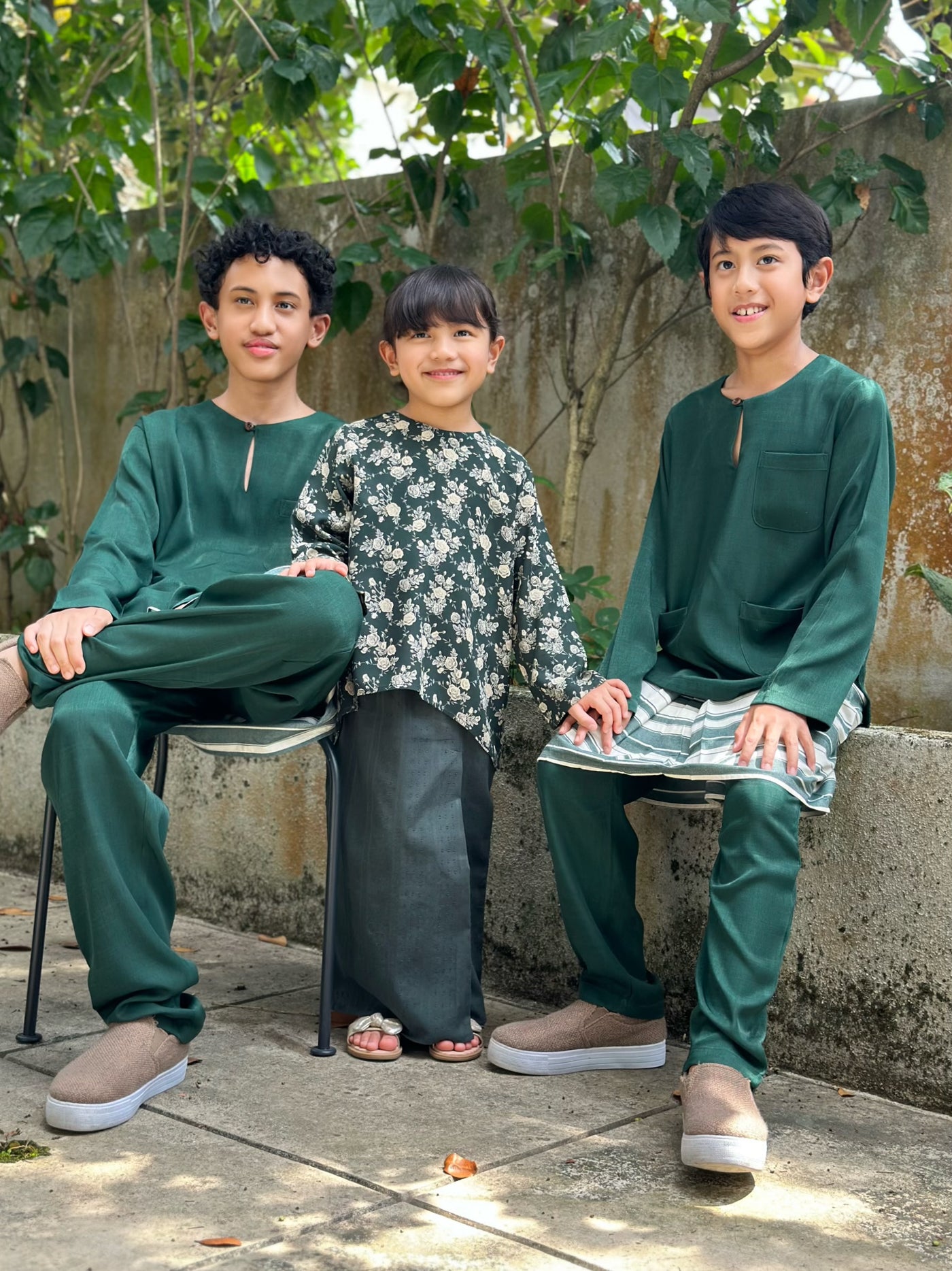 KURNIA Short Kurung Set in Emerald Bloom