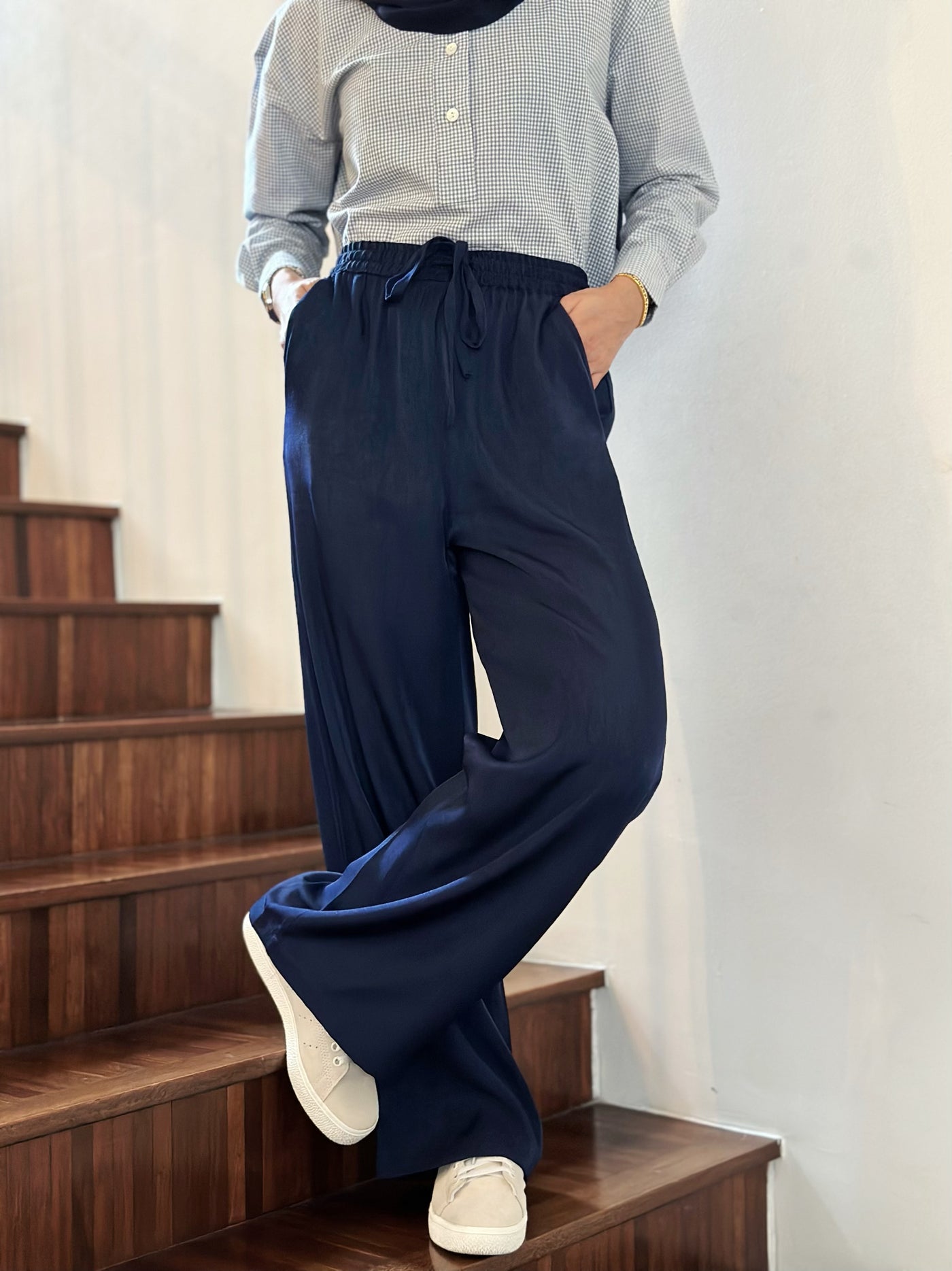 NAOMI Palazzo Pants in Midnight Blue