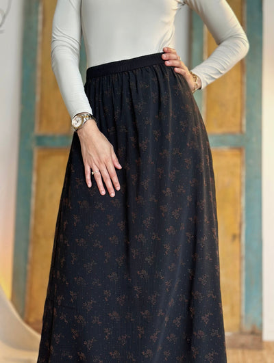 NILA Skirt in Midnight Bloom