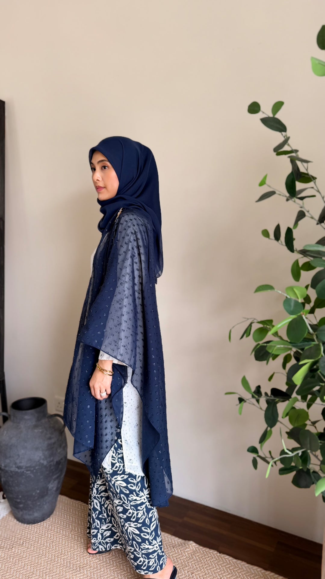 ANGGUN Long Kebarung Set in Carbon Ditsy