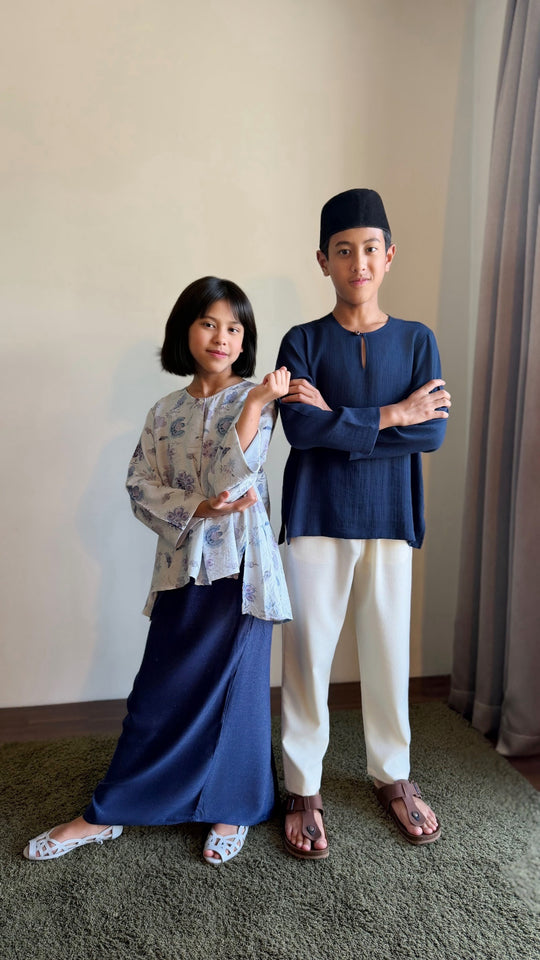 KARTIKA Modern Kurung Set in Hyacinth