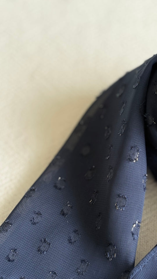 ALUN Selendang in Midnight Dobby