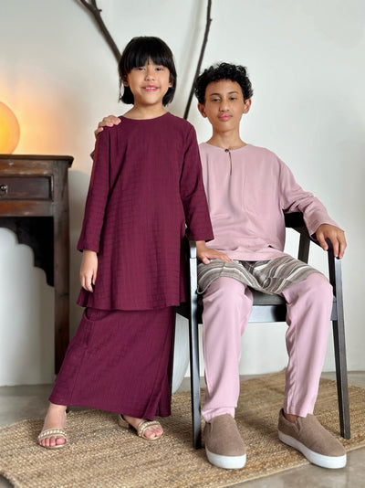 MELATI Kurung Pahang Set in Tyrian