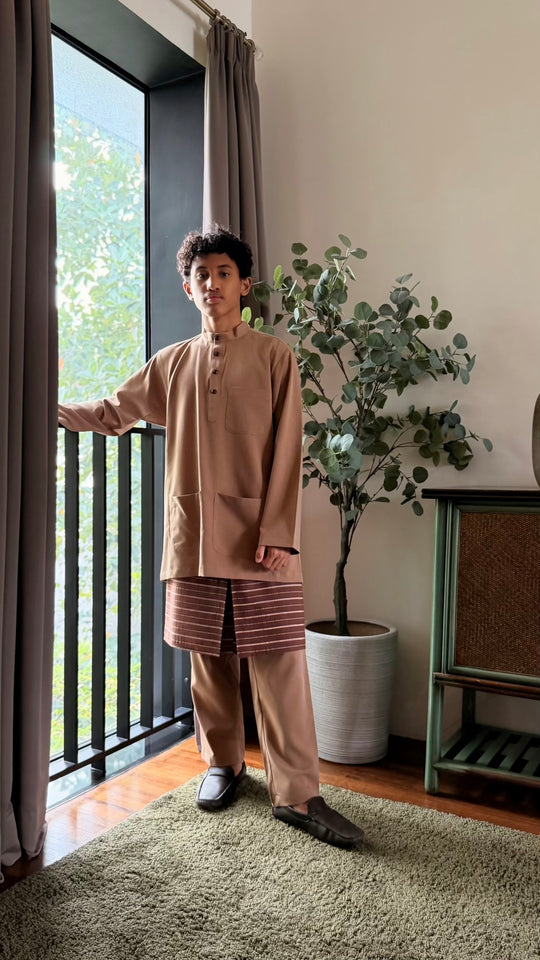 ARJUNA Baju Melayu Cekak Musang in Clay Brown
