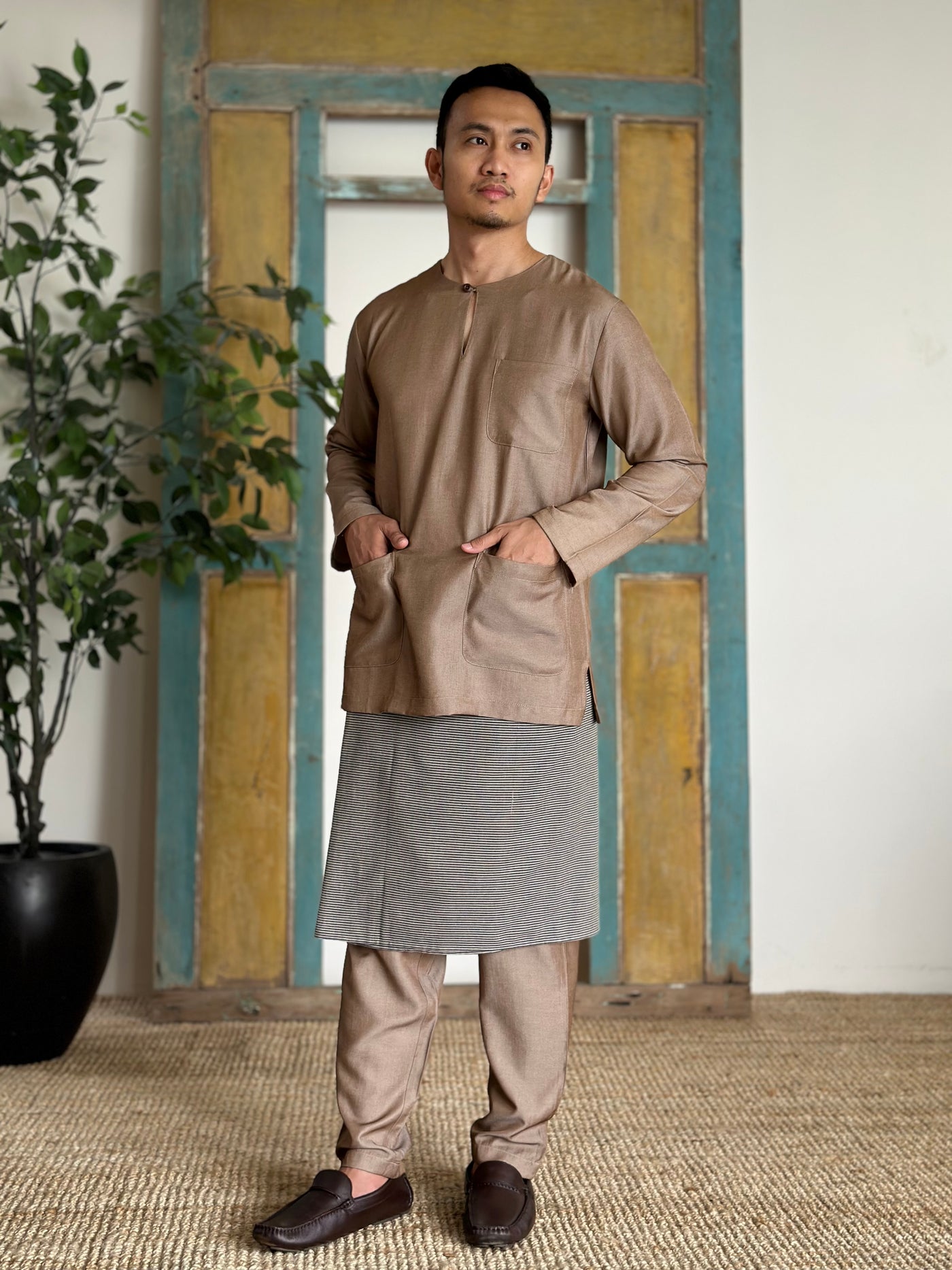 MALIK Teluk Belanga Baju Melayu Set in Taupe