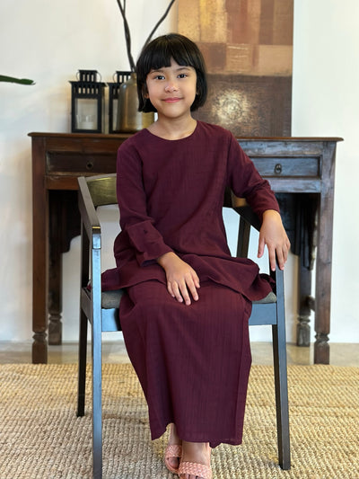 MELATI Kurung Pahang Set in Tyrian