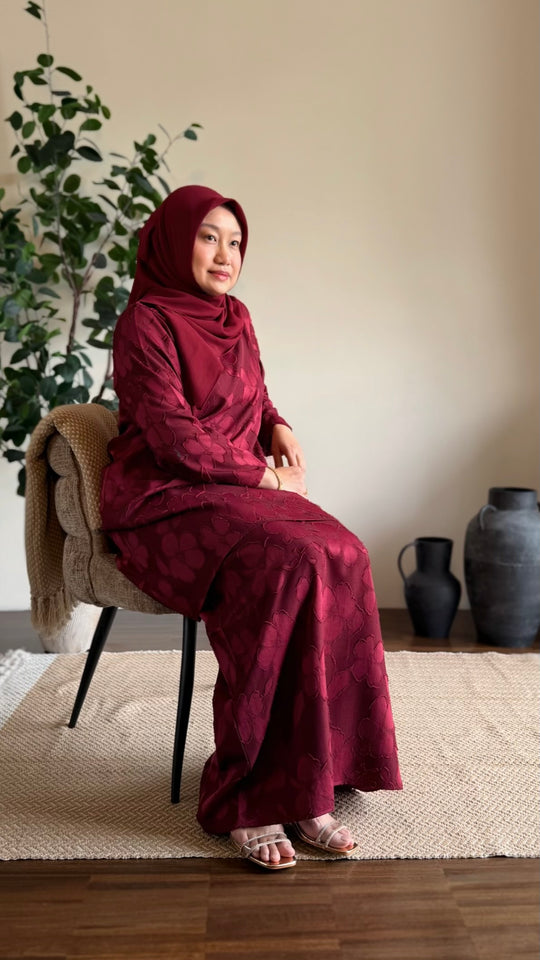 EMBUN Long Kurung Set in Maroon