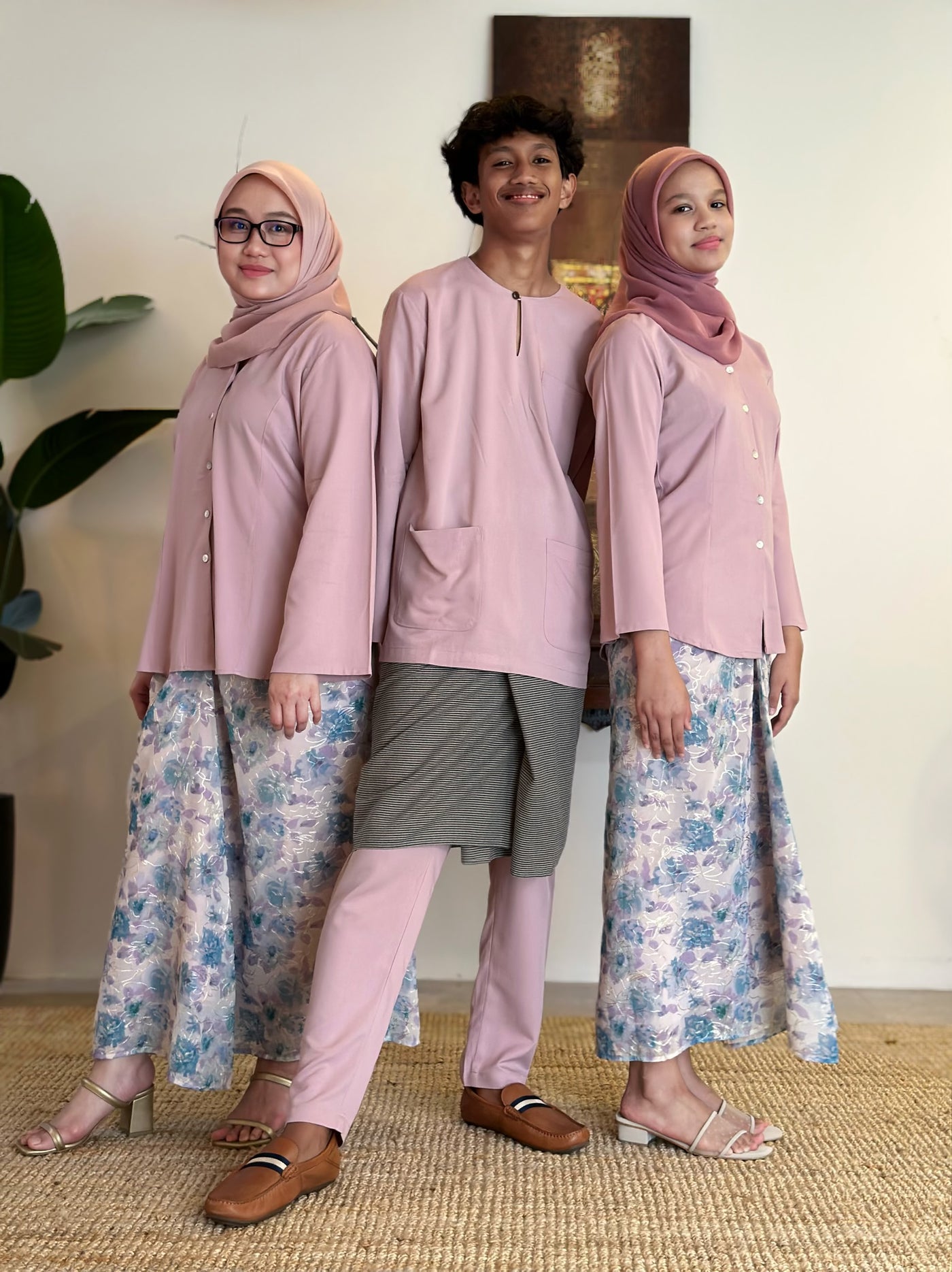 CEMARA Short Kebaya Set in Dusty Lilac