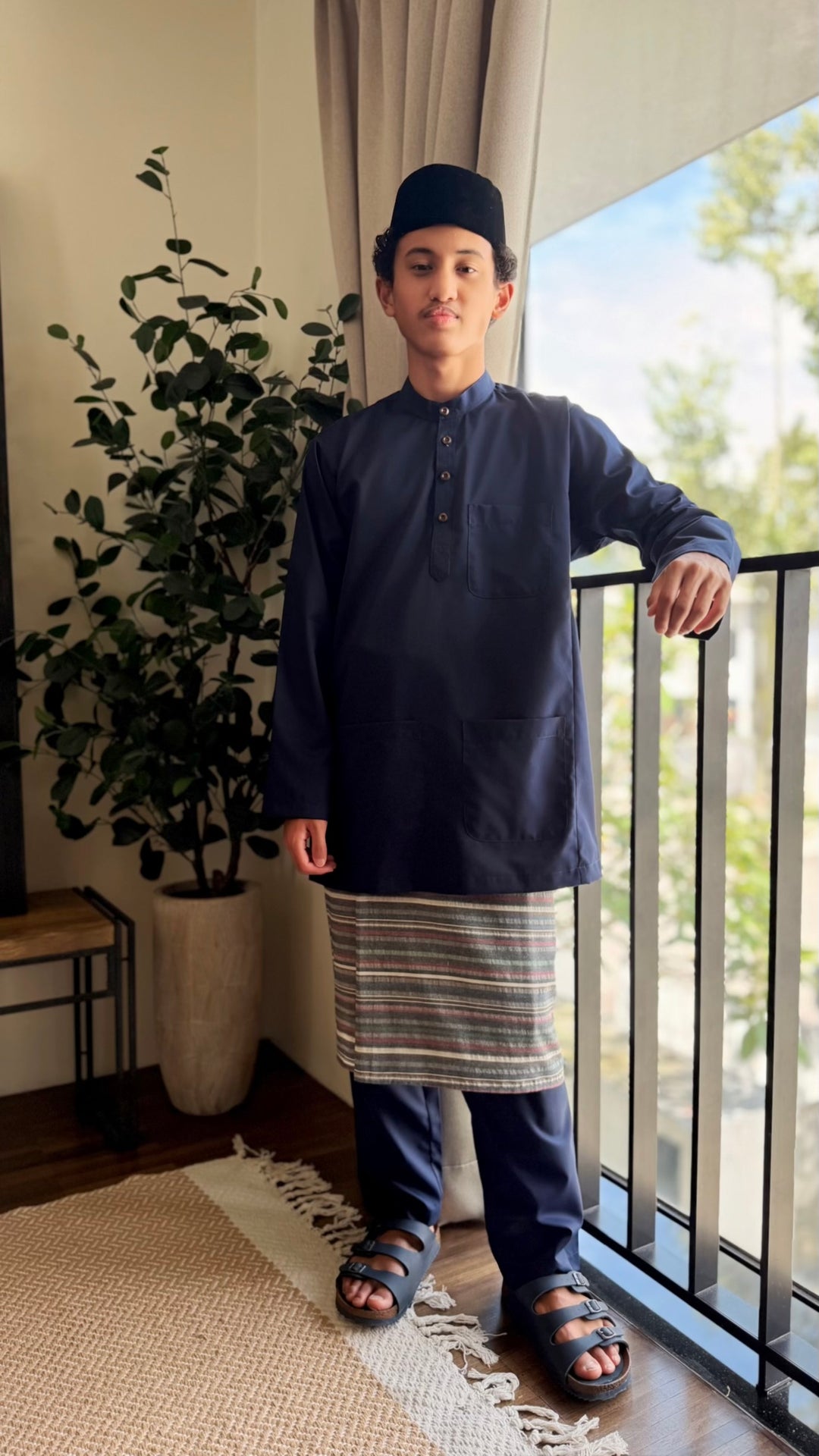 ARJUNA Baju Melayu Cekak Musang in Midnight Blue