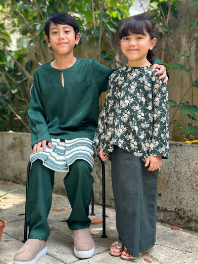 KURNIA Short Kurung Set in Emerald Bloom