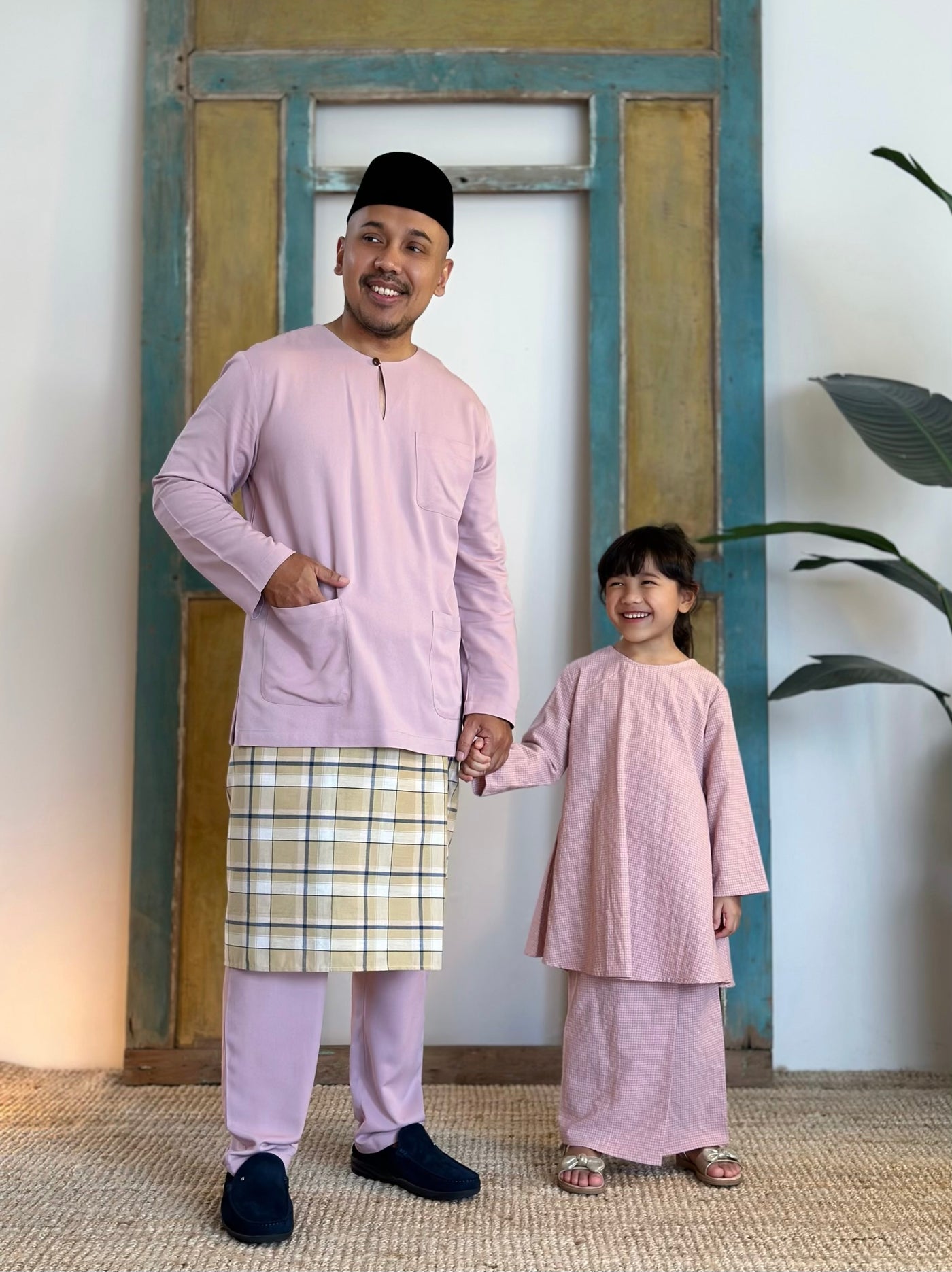 IDRIS Pelikat Style Samping in Parmesan Plaid