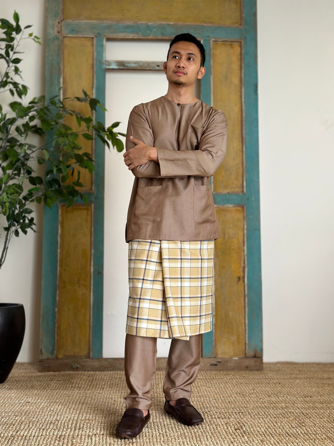 MALIK Teluk Belanga Baju Melayu Set in Taupe