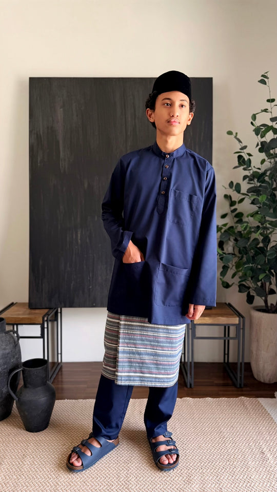 ARJUNA Baju Melayu Cekak Musang in Midnight Blue
