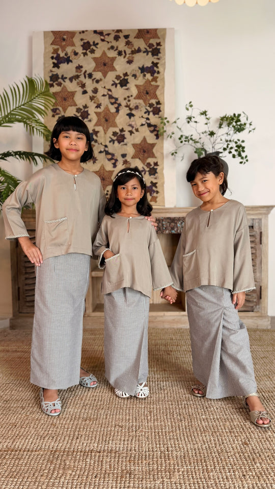 KESUMA Kurung Kedah Set in Dune Biege