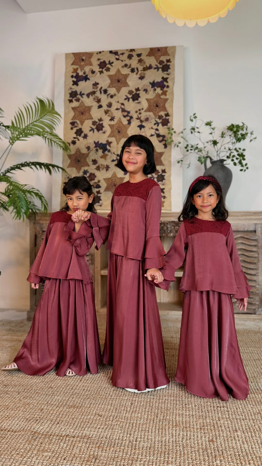 DIYA Modern Kurung Set in Rosewood
