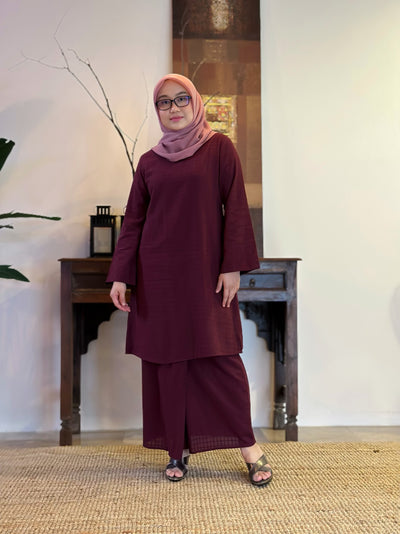 CEMPAKA Kurung Pahang Set in Tyrian