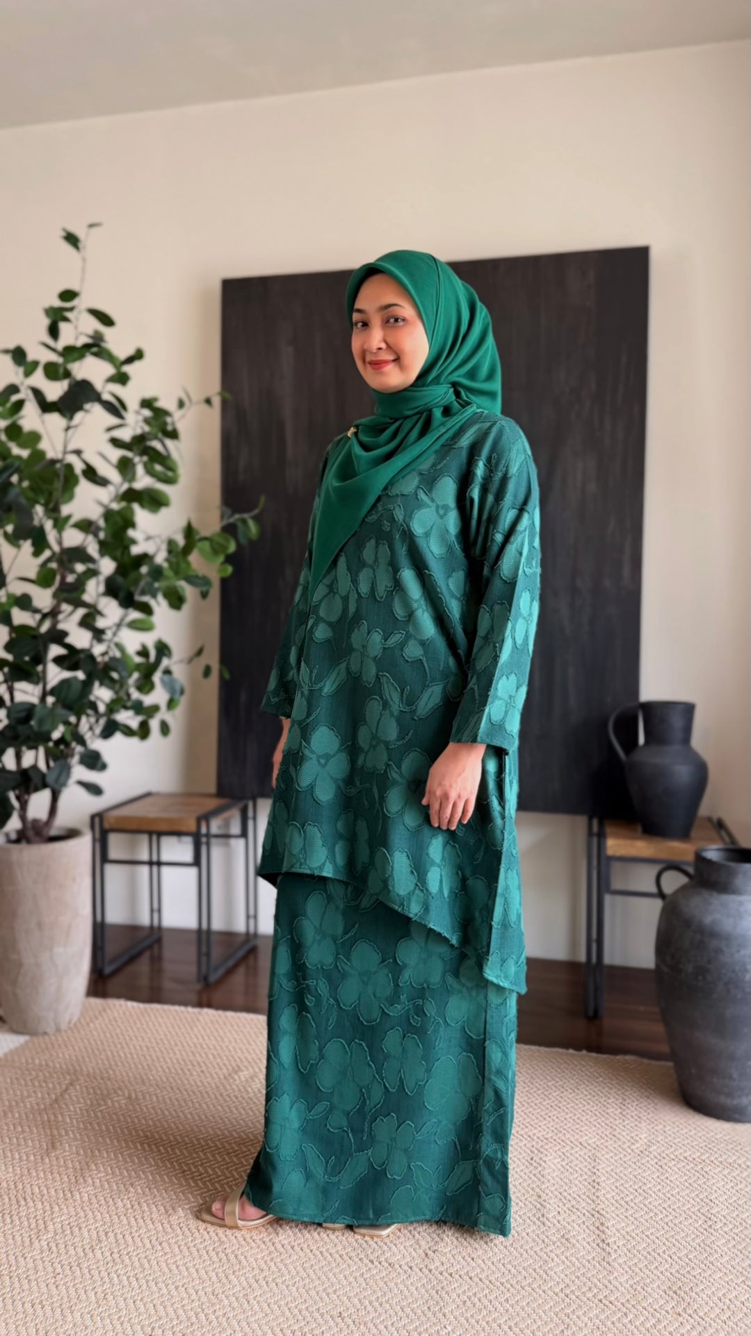 EMBUN Long Kurung Set in Emerald
