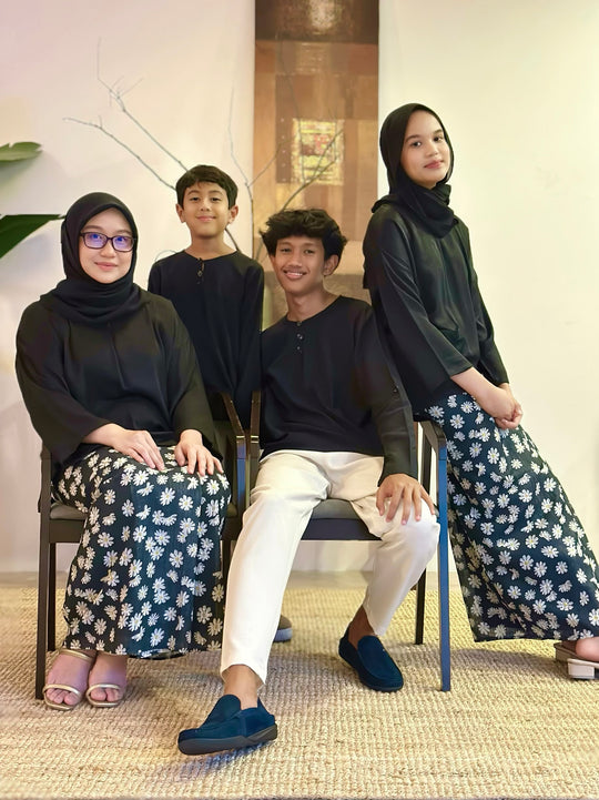 MULUS Kurung Kedah Set in Ebony