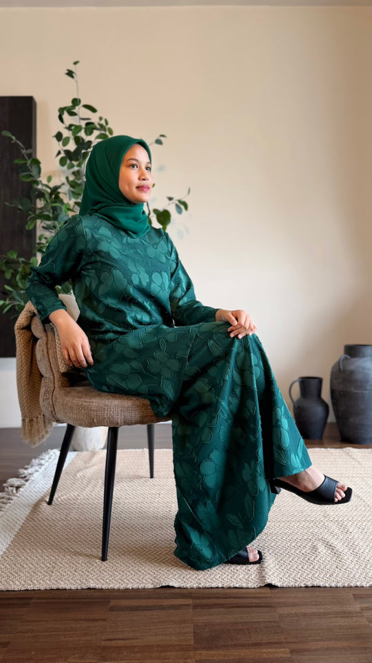 EMBUN Long Kurung Set in Emerald