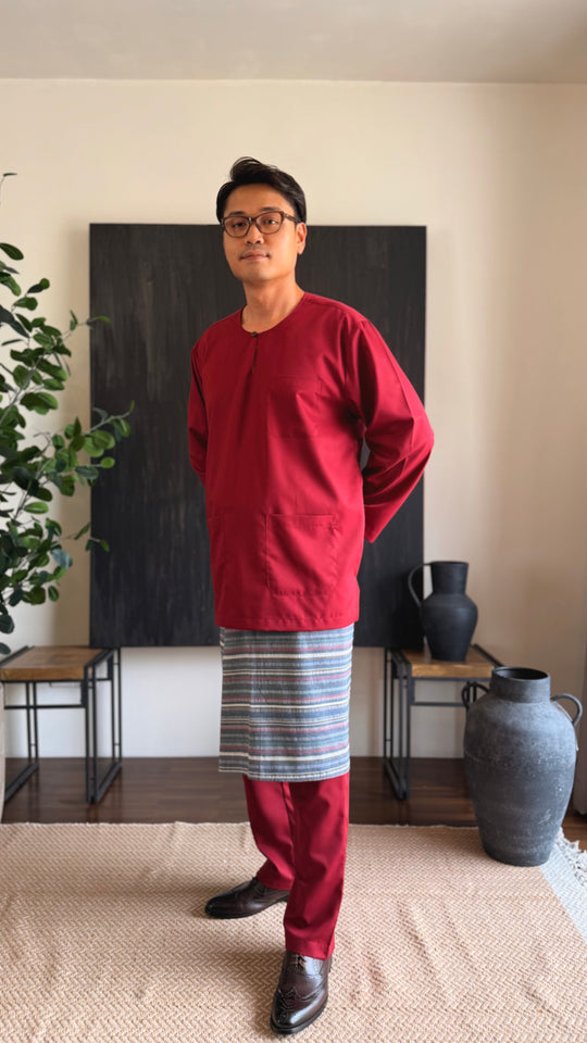 TUAH Baju Melayu Teluk Belanga in Maroon