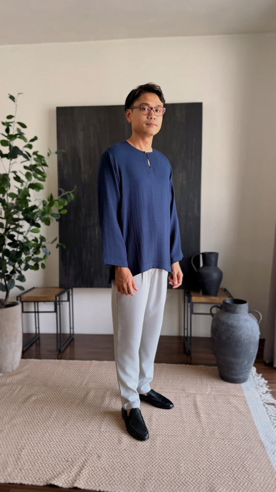 TUALANG Teluk Belanga Kurta in Midnight Blue