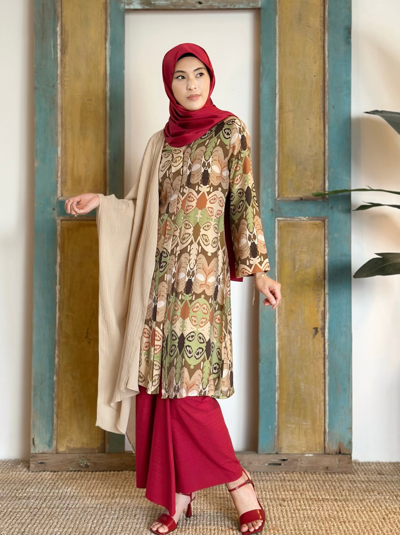 LAILA Long Kebaya Set in Joy