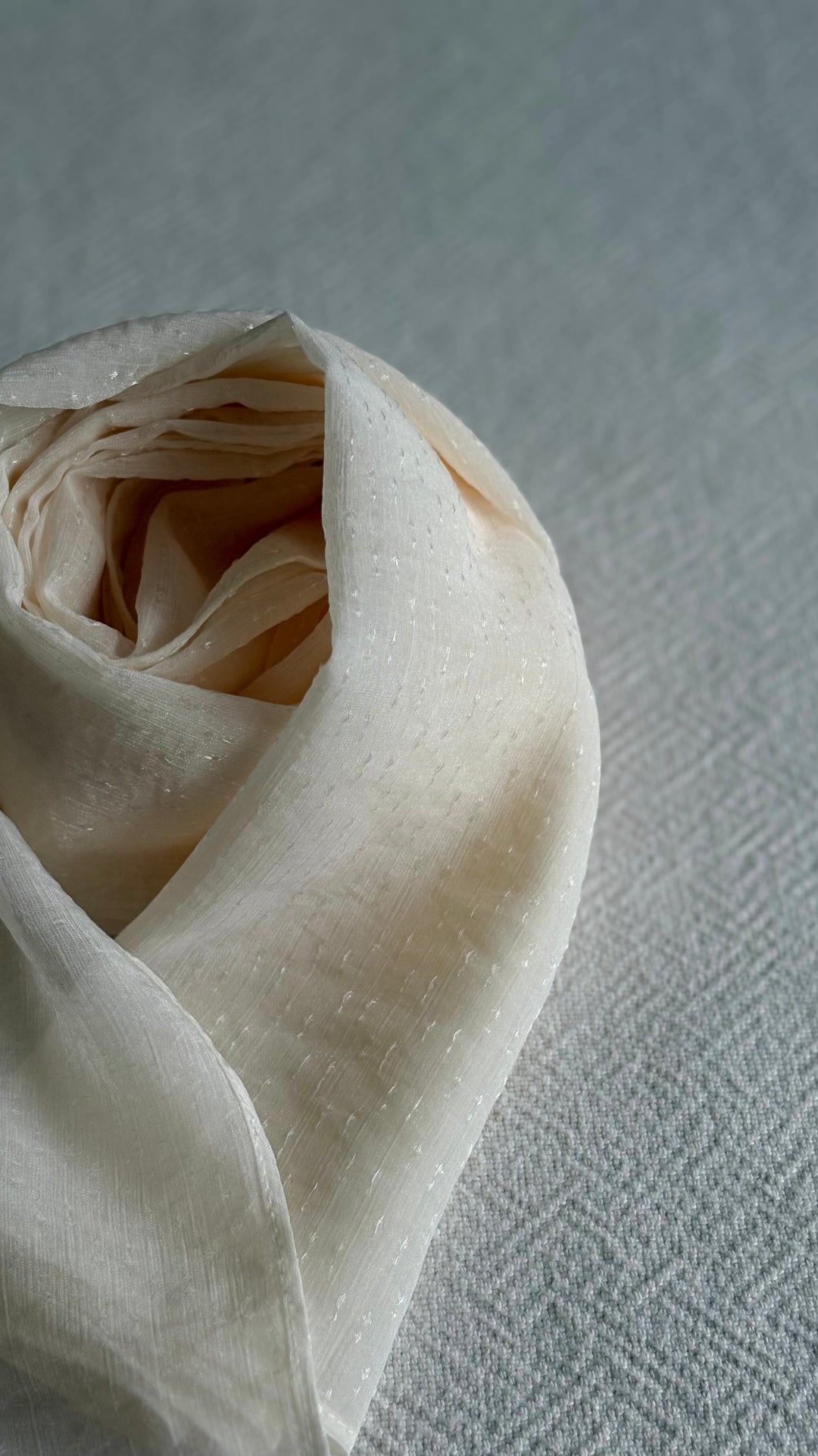 ALUN Selendang in Pearl Whisper