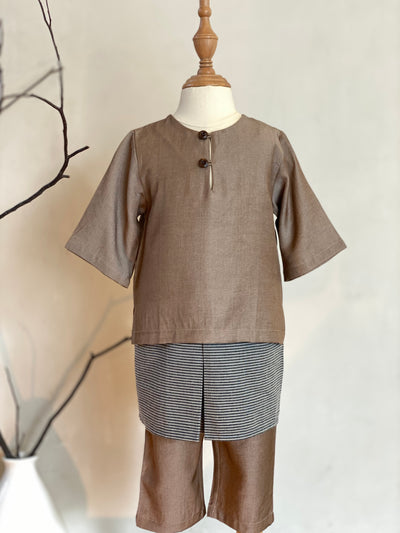 AYUB Instant Pelikat Style Samping in Graphite Stripes