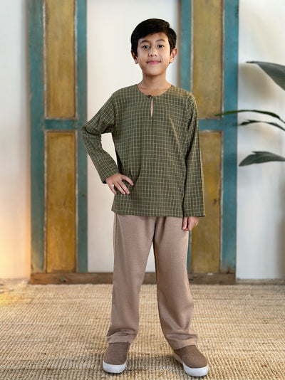 DAMAI Teluk Belanga Kurta in Olive