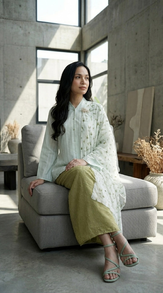 CEMARA Short Kebaya Set in Dewlight Green