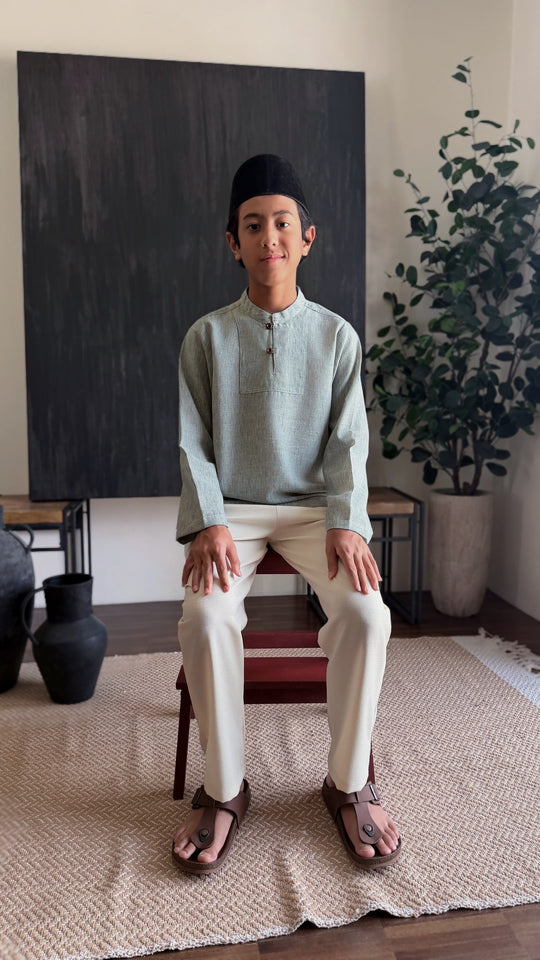 NADIM Kurta in Herbal Green