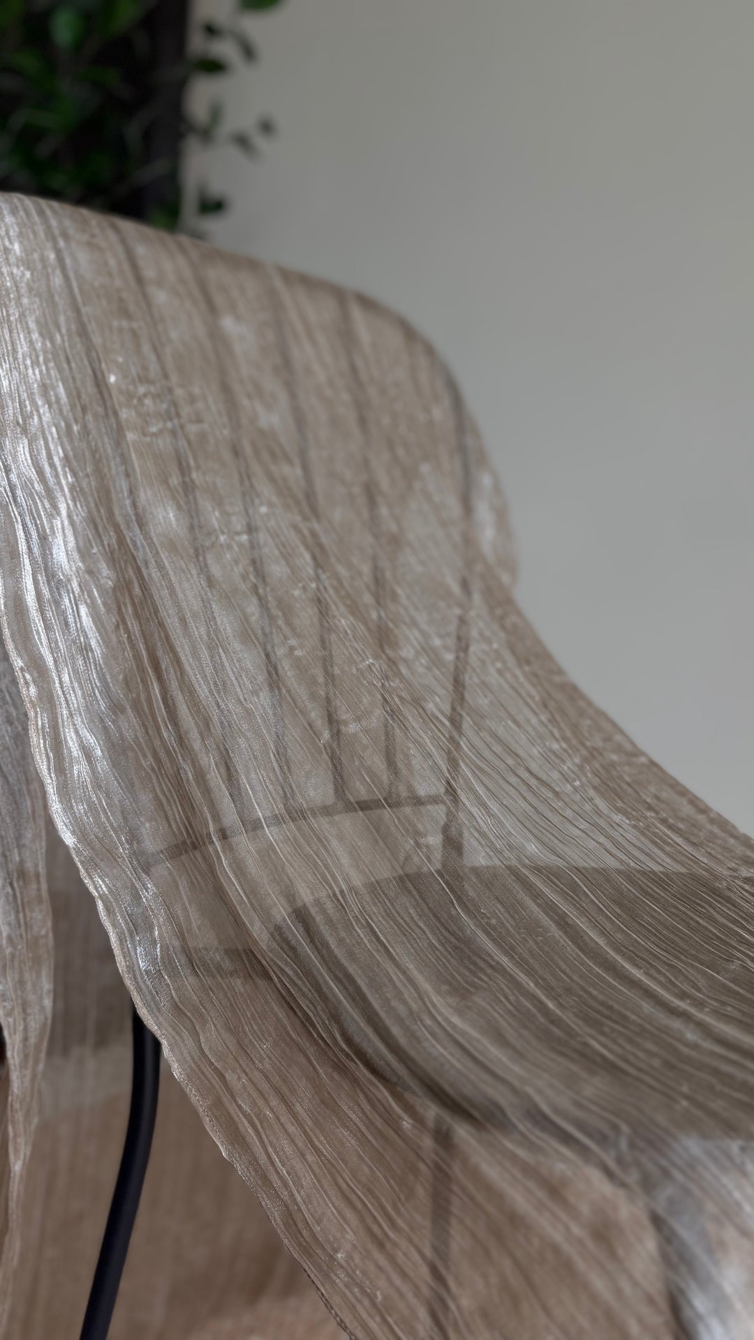 ALUN Selendang in Sand Shimmer