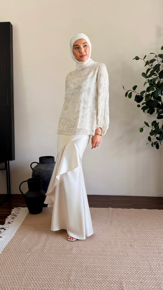 MAYA Modern Kurung Set in Silky Ivory