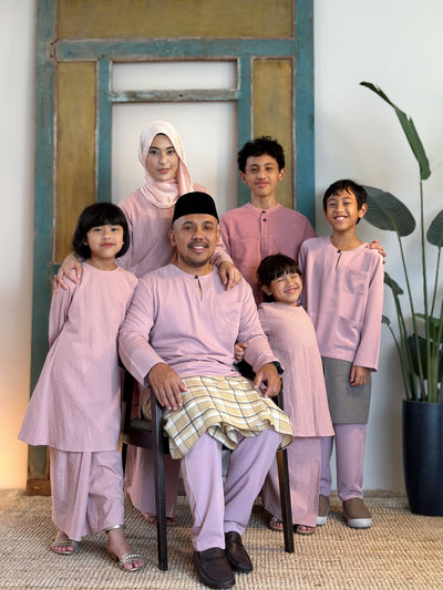 MALIK Teluk Belanga Baju Melayu Set in Dusty Lilac