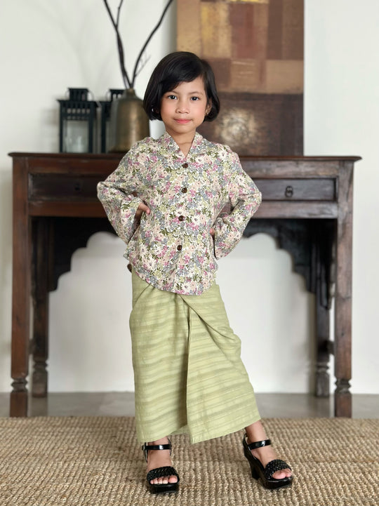 TERATAI Short Kebaya Set in Olive Floral