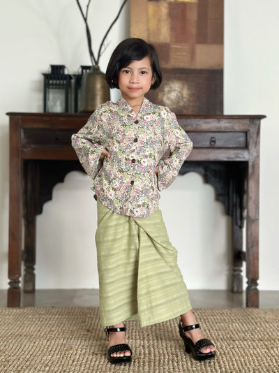 TERATAI Short Kebaya Set in Olive Floral